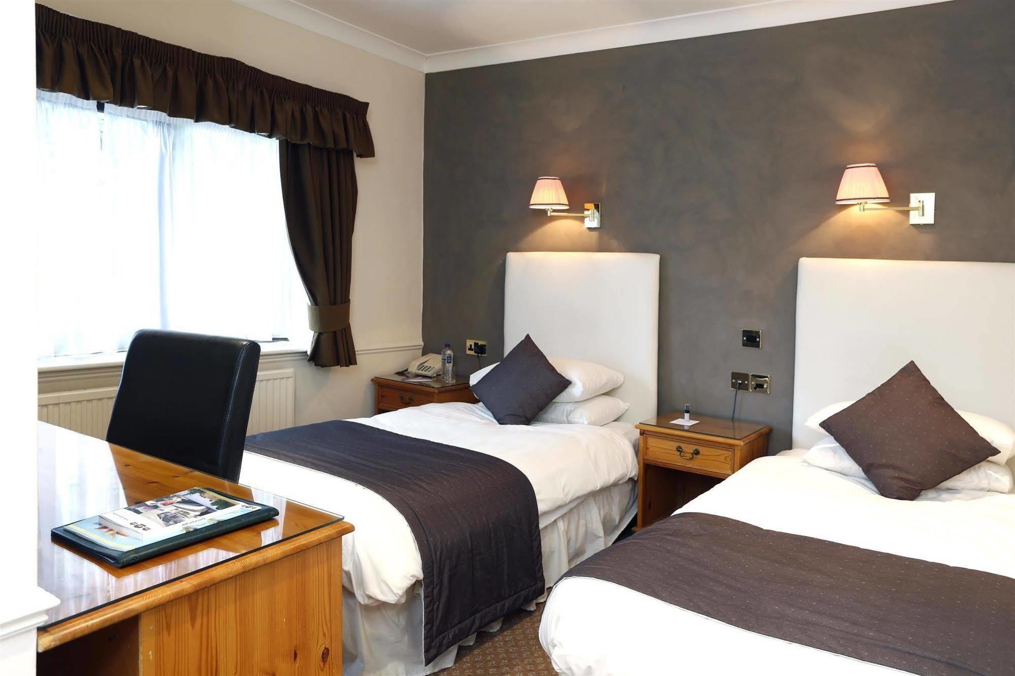 Burnley North Oaks Hotel And Leisure Club Экстерьер фото